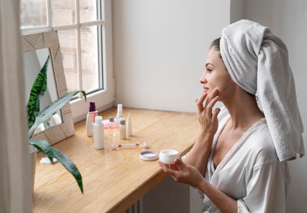 Simple Daily Skincare Routine for Naturally Glowing Skin